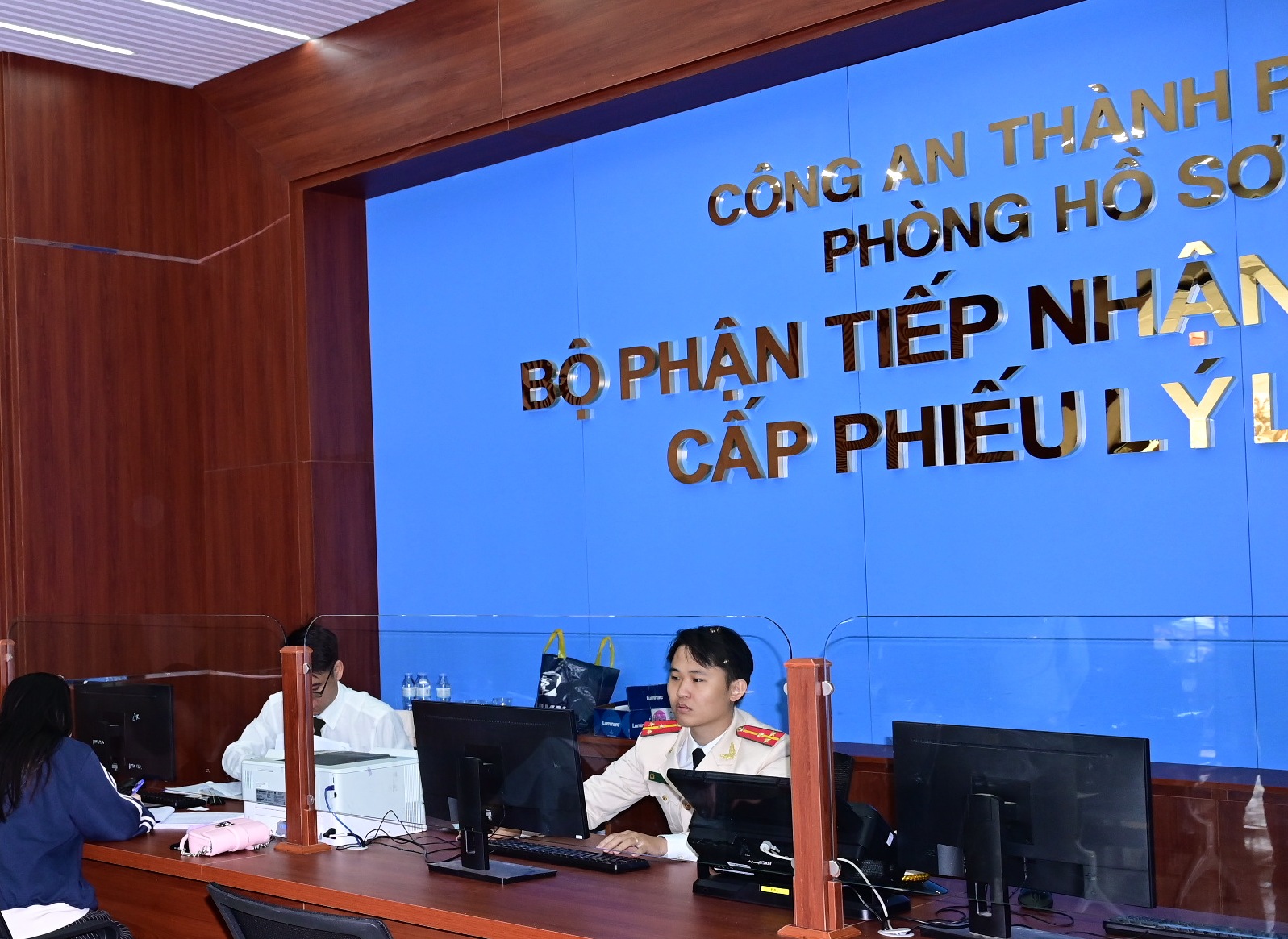 Thông báo đường dây nóng Phòng Hồ sơ nghiệp vụ